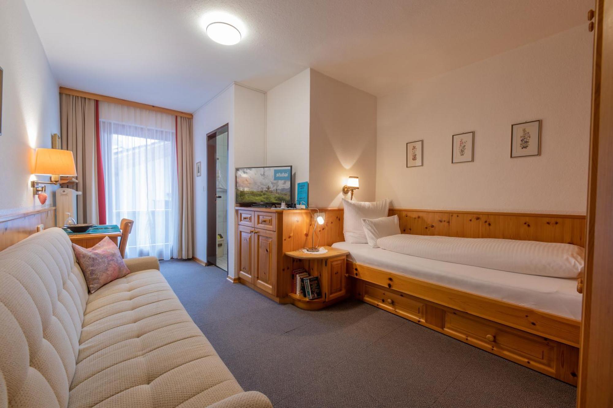 Pension Danler Telfes im Stubai Ngoại thất bức ảnh