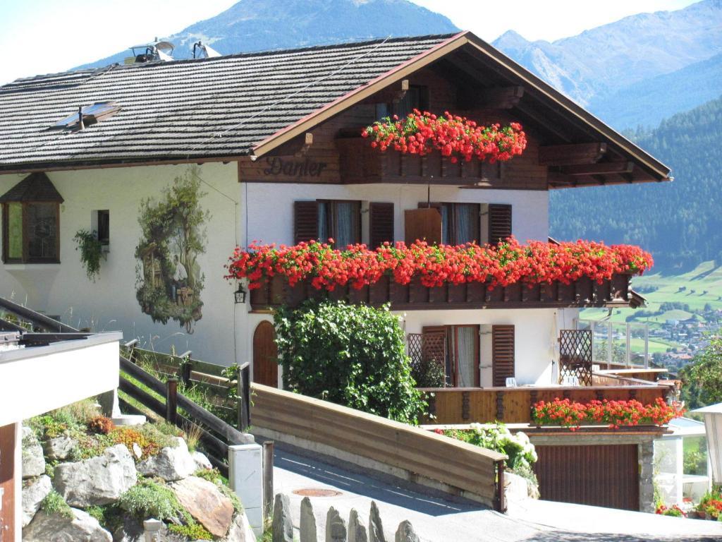 Pension Danler Telfes im Stubai Ngoại thất bức ảnh